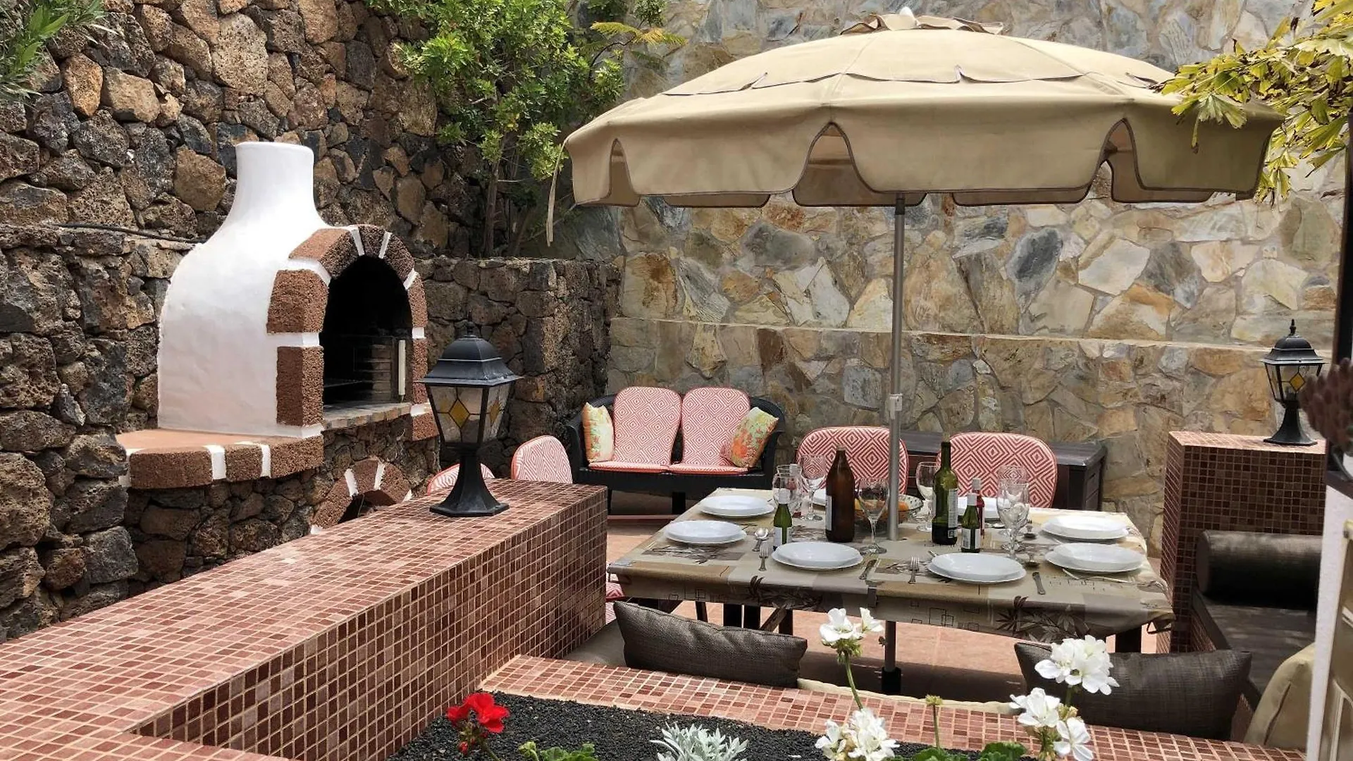 Charming Puerto Del Carmen Villa 4 Bedrooms Villa Tarez Private Pool Close To The Old Town İspanya