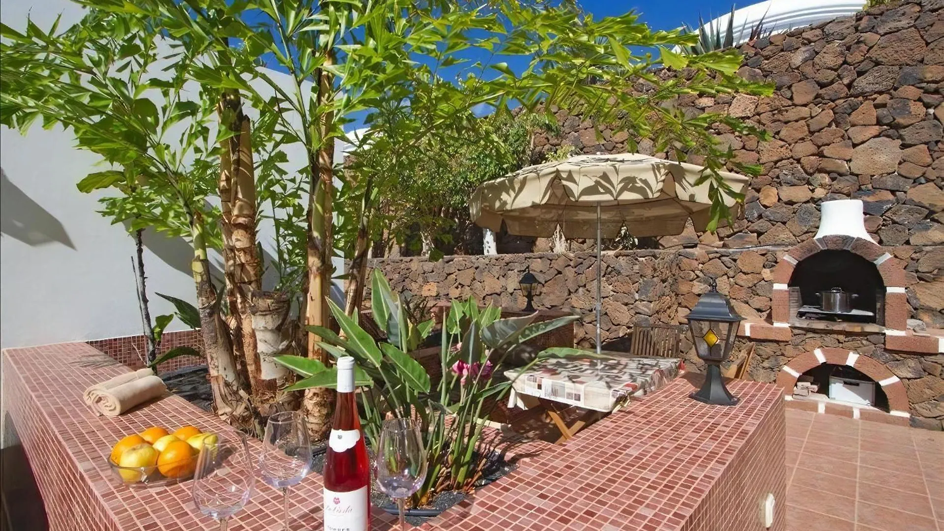 Charming Puerto Del Carmen Villa 4 Bedrooms Villa Tarez Private Pool Close To The Old Town